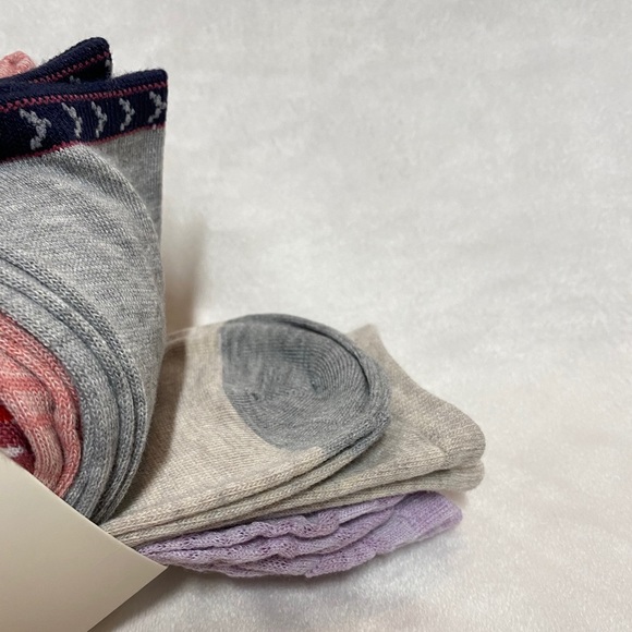 Lucky Brand Women’s Crew Socks 5 Pairs - Picture 6 of 10